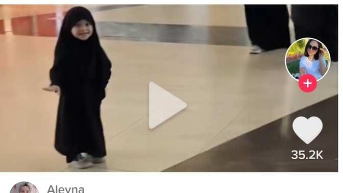 Küçük bir çocuğu rızası dışında kapatmak hakkında ne düşünüyorsunuz?