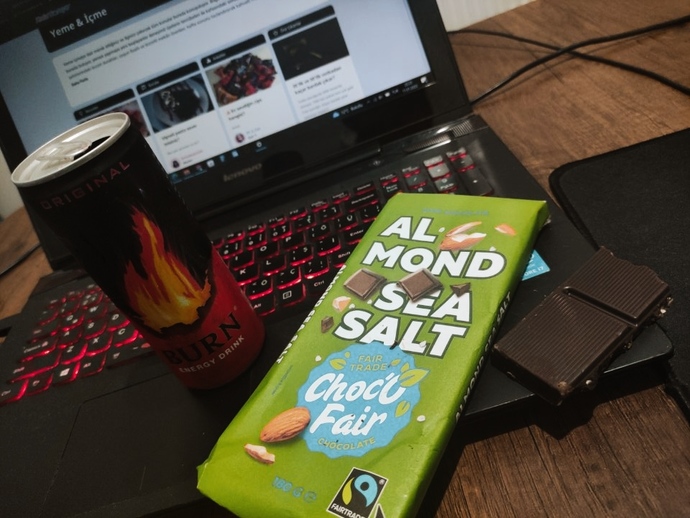 Çikolatalı akşamlar 😋 Sen neli çikolata seviyorsun?