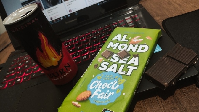 Çikolatalı akşamlar 😋 Sen neli çikolata seviyorsun?