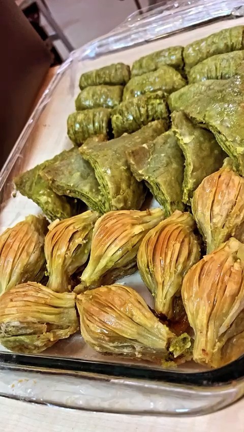 Bu saatte bu kadar tatlı yenir mi sizce?