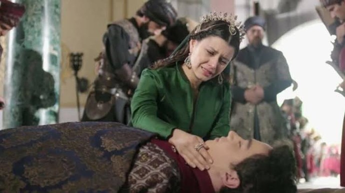 Ölümüne en çok üzüldüğünüz dizi karakteri hangisi?