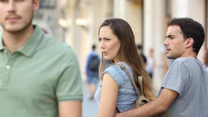 Sevgilin yanında başka bir karşı cinse bakarsa ne yaparsın?