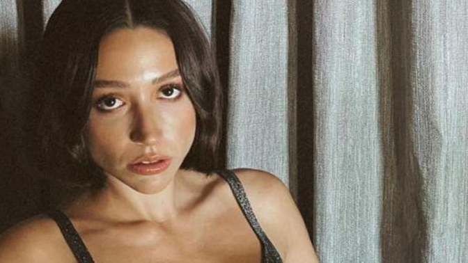 Zeynep Bastık çok güzel değil mi?