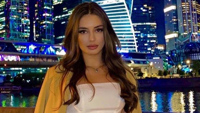 Kadında kısa saç mı yoksa uzun saç mı?