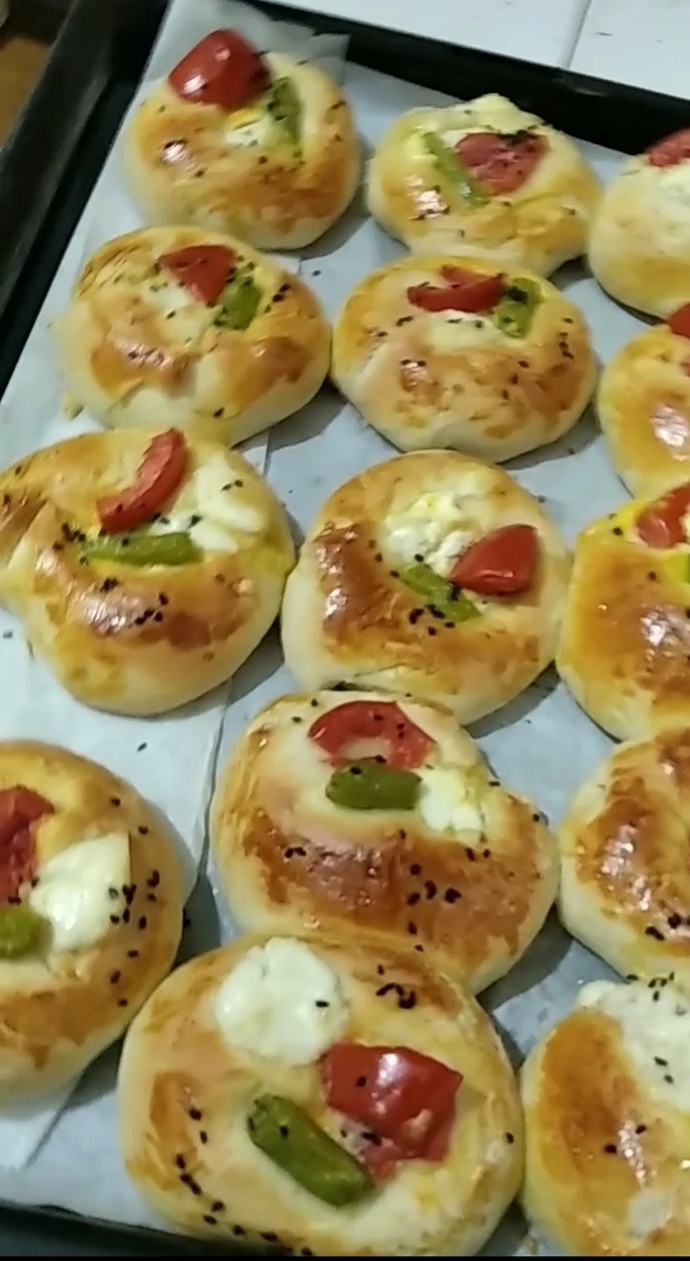 Hamarat kadın mı? Cilveli kadın mı sizce hangi kadın erkeği etkisinde bırakır?