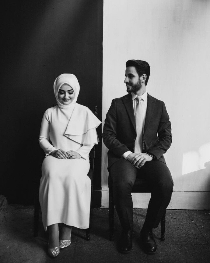 As duvara, torunlarına gururla göster.. Şimdikiler gibi edebe mugayyir fotoğraflardan değil..