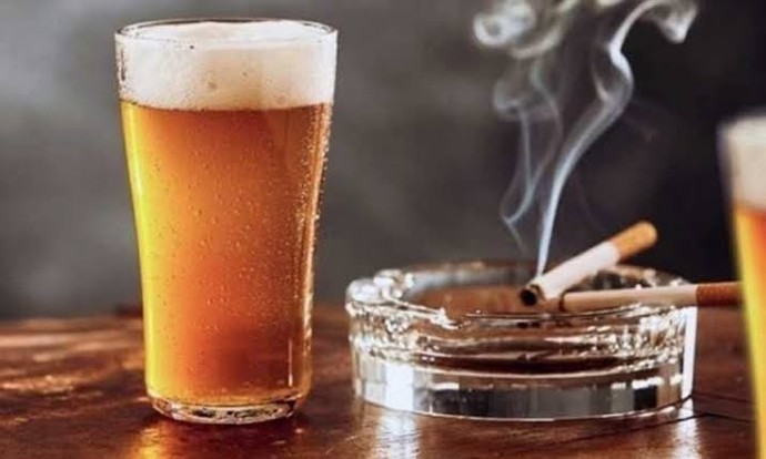 Sizce alkol mü? daha zararli sigara mi?