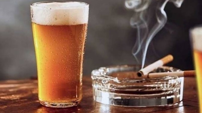 Sizce alkol mü? daha zararli sigara mi?