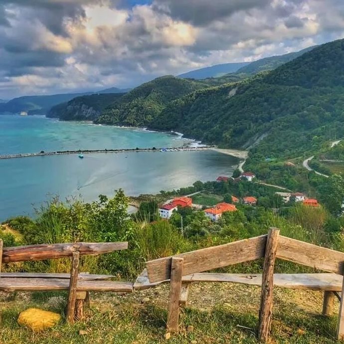 Kalabalıktan artık çok bunalıyorum, Anadoluda bir şehre taşınsam sıkılır mıyım?