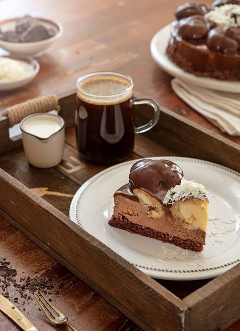 Profiterolün yanında kahve içilir mi?