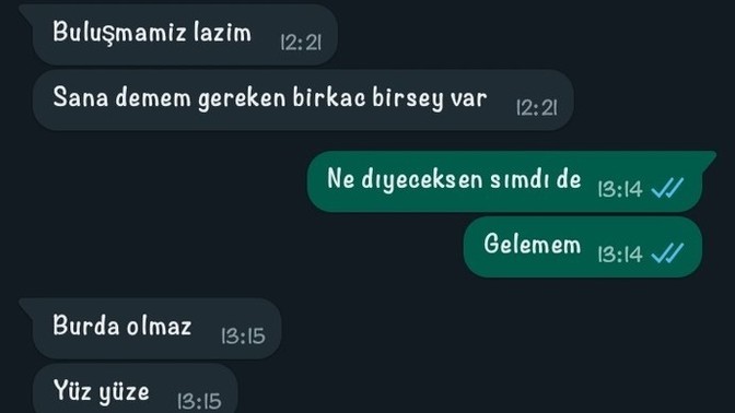 Ondan hoşlandığımı söyledim, istemedi. Aradan 3 ay geçti ve o yazdı. Karşılık vermeli miyim?