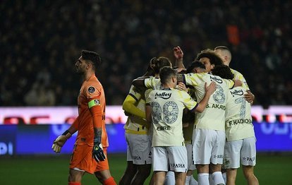 Fenerbahçe - Gaziantepi deplasmanda son dakikada valencianın attığı golle 2-1 yendi! Maçı nasıl buldunuz?