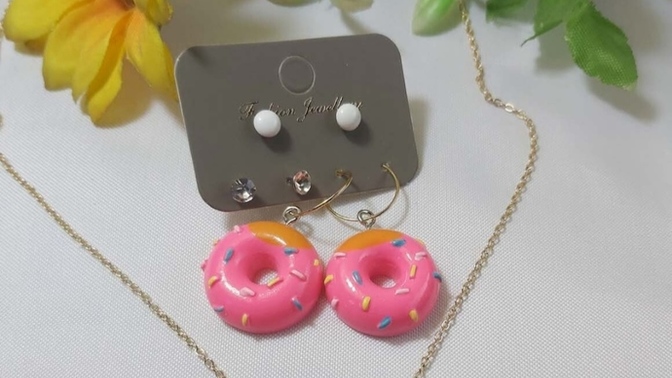 25 yaşındayım ama bu küpeleri çok tatlı buldum. Taksam çocuksu bulurlar mı?