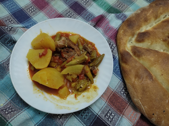 Bamyada patates sever misiniz ?