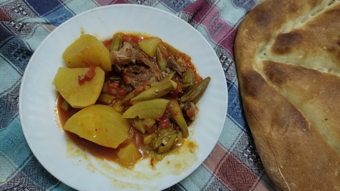 Bamyada patates sever misiniz ?