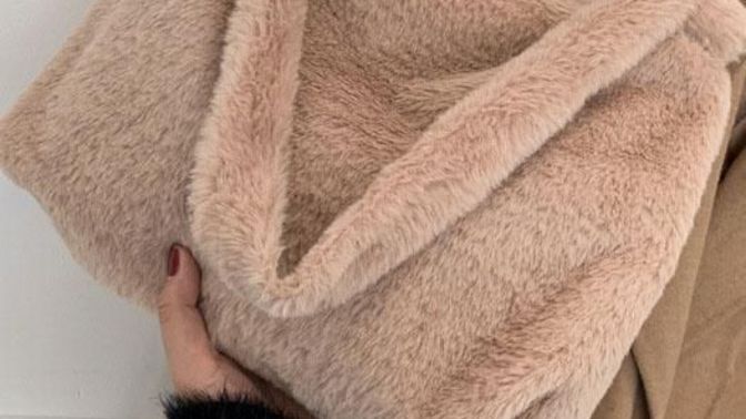 Kombinlerinizde peluş çantaları kullanıyor musunuz?