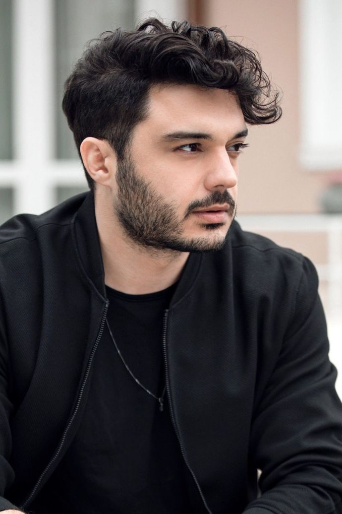 Bakışına gurban be adammmm djdkhhf