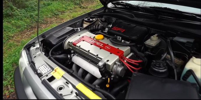 1993 -1994 2.0 Opel Vectra mi yoksa 1992 -1994 BMW e36 3.18 - 3.20  mi?