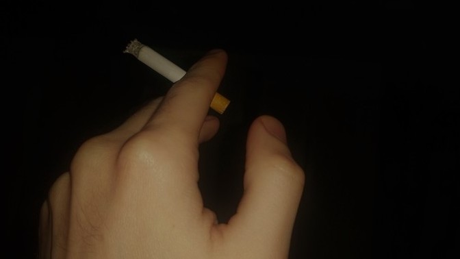 Yalnızım, yanımda kimsem yok. Sizin de böyle hissettiğiniz oluyor mu?
