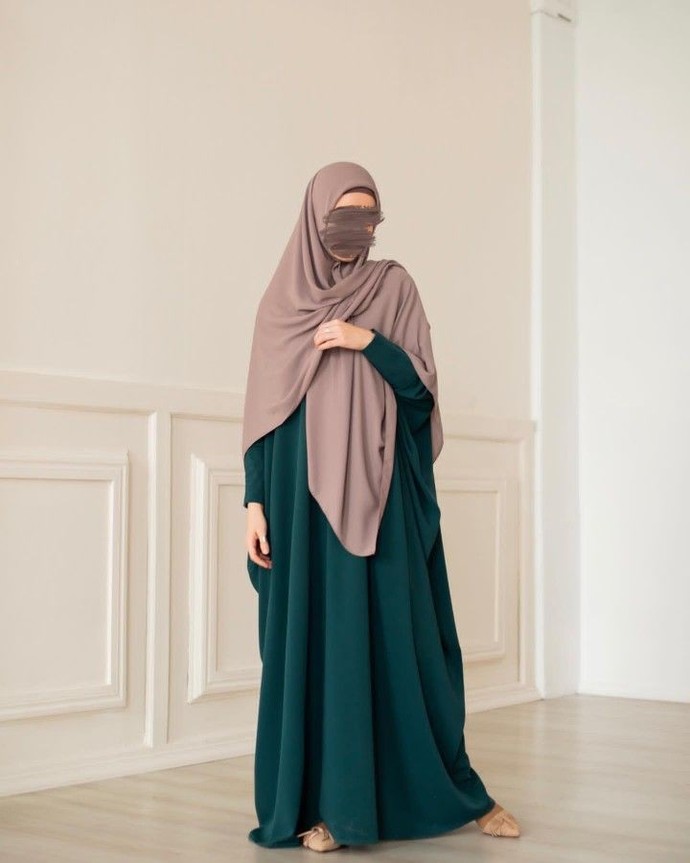 Kızlar, Tesettürde pantolon tunik giymek günahmıdır?