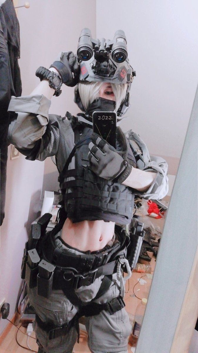 Oyuna başlamadan önce cosplay kıyafeti giymek sizi oyuna daha mı adapte eder?