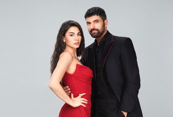 Demet Özdemir ile Engin Akyürekin yeni dizisi Adım Farahın ilk afişi yayınlandı. Yakışmışlar mı?