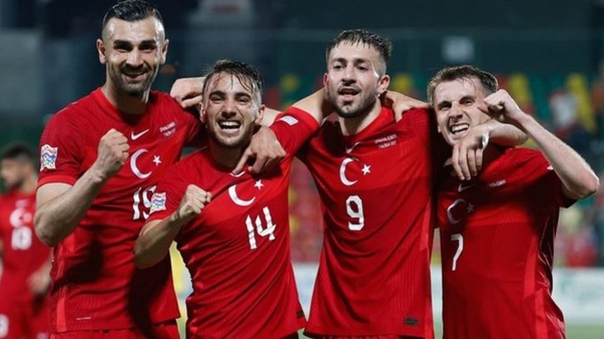 Türkiye milli takımın'ın en büyük problemi sizce ne?