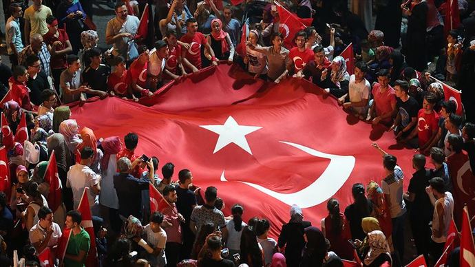 Sizce gene darbe girişimi olsa gene bu millet savunma yapar mı?