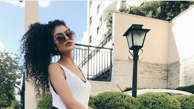 Saçlarınızla oynanması hoşunuza gider mi?