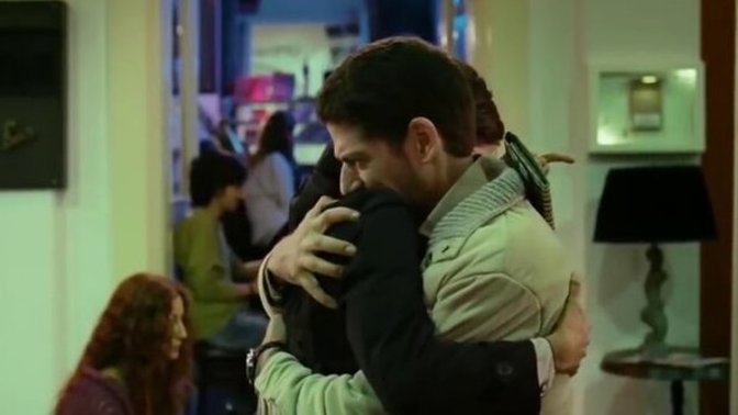 Bugün 21 Ocak Dünya Sarılma Günü! En son kime sarıldınız?