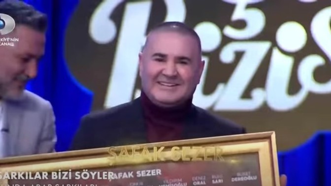 Şafak Sezer'in estetikli halini nasıl buldunuz, estetik erkeklere yakışıyor mu sizce?