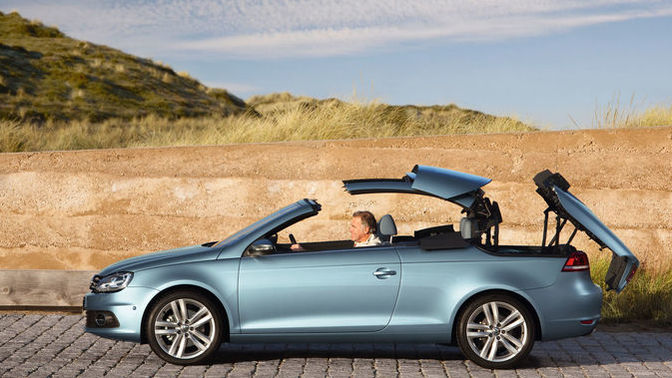 Cabrio (üstü açılan) arabalar sizce havalı mı?