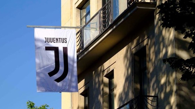 İtalya Futbol Federasyonu yolsuzluk yaptığı gerekçesiyle Juventus kulübüne tarihi ceza verdi. Ne düşünüyorsunuz?