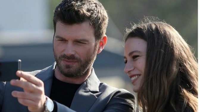 İki partner oyuncu çift karşılaştırıldı! Demet&Engin, Serenay&Kıvanç favorin hangisi?