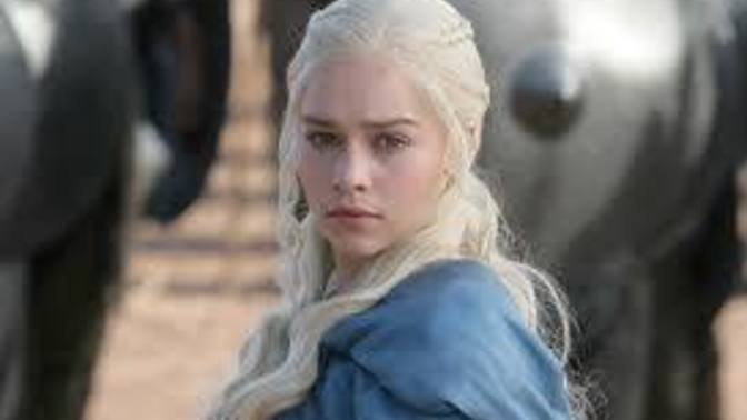 Game of Thrones'un yıldızlarından Emilia Clarke, dünyaca ünlü dizinin spinoff'u House of the Dragon'ı izlemediğini söyledi?
