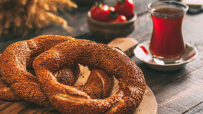 Ankara'da simit %40 zamlanarak 7 TL oldu! Simit çay ikilisi artık lüks mü?