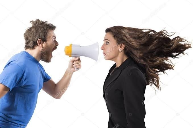 Kadınlar sevdikleri erkeklere karşı hep alttan mı alırlar?