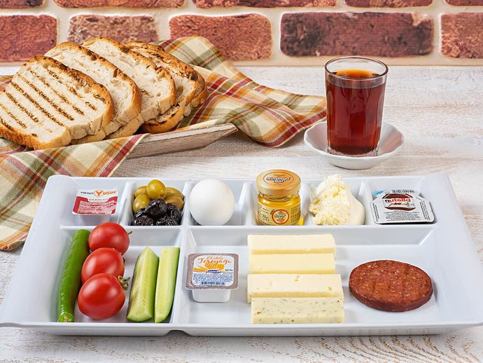Köfteci Yusuf'ta kahvaltı yapacağım, var mı?