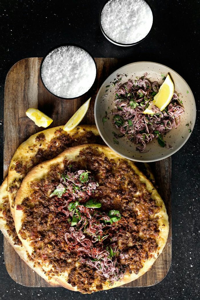 Lahmacun yanına en çok yakışan içecek nedir?