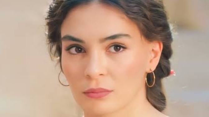Ebru Şahin in halka küpesi nereden?