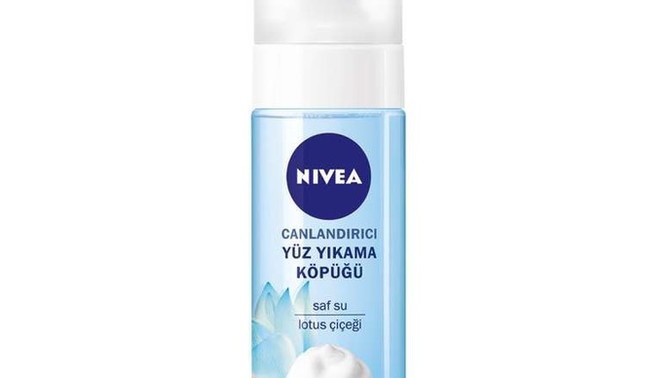 Yüz temizleme köpüğü mü, jeli mi?