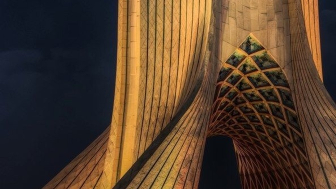 İlk yurt dışına çıktığınızda kaç yaşındaydınız ve ne hissettiniz?