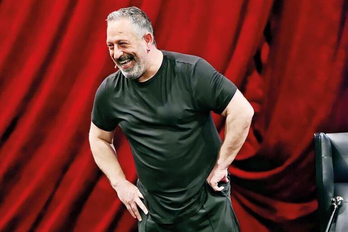 Cem Yılmazı gerçekten komik buluyor musunuz?