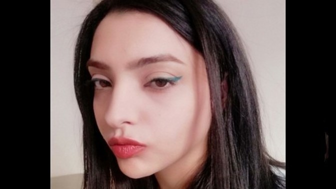 Kaşlarımın rengi fazla mı açılmış?