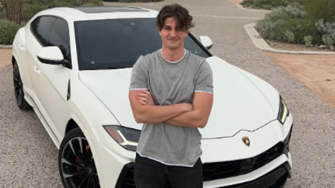 "20'li yaşlarda bir erkekseniz ve bir Lamborghini'niz yoksa oturup düşünün" arabasız erkek eksik midir?