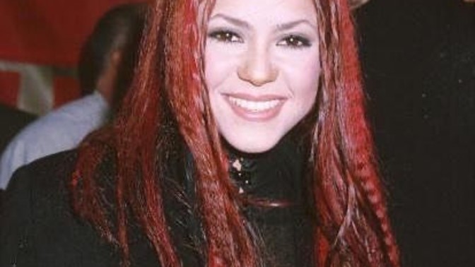 Shakira'nın 1999 yılında ki hali mi daha güzel 2002 yılında ki mi?