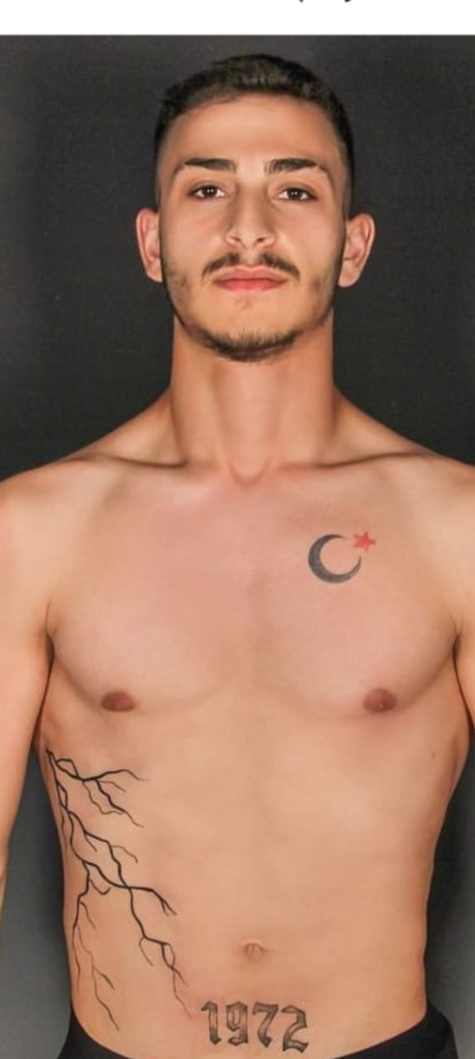 Sizce kardeşim çokmu çirkin resimli?
