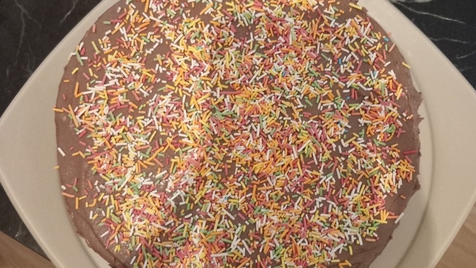 Oğluma dişleri çıkıyor diye kutlama pastası yaptım, olmuş mu?