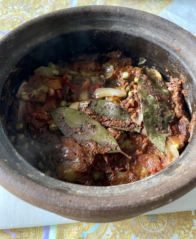 Güveç 🥘 yemekleriyle aranız nasıl? Etli mi, tavuklu mu seversin?