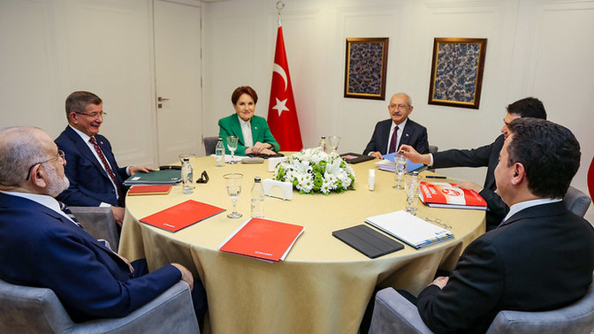 6'lı masadan aday olmayı en çok hakeden lider hangisi?
